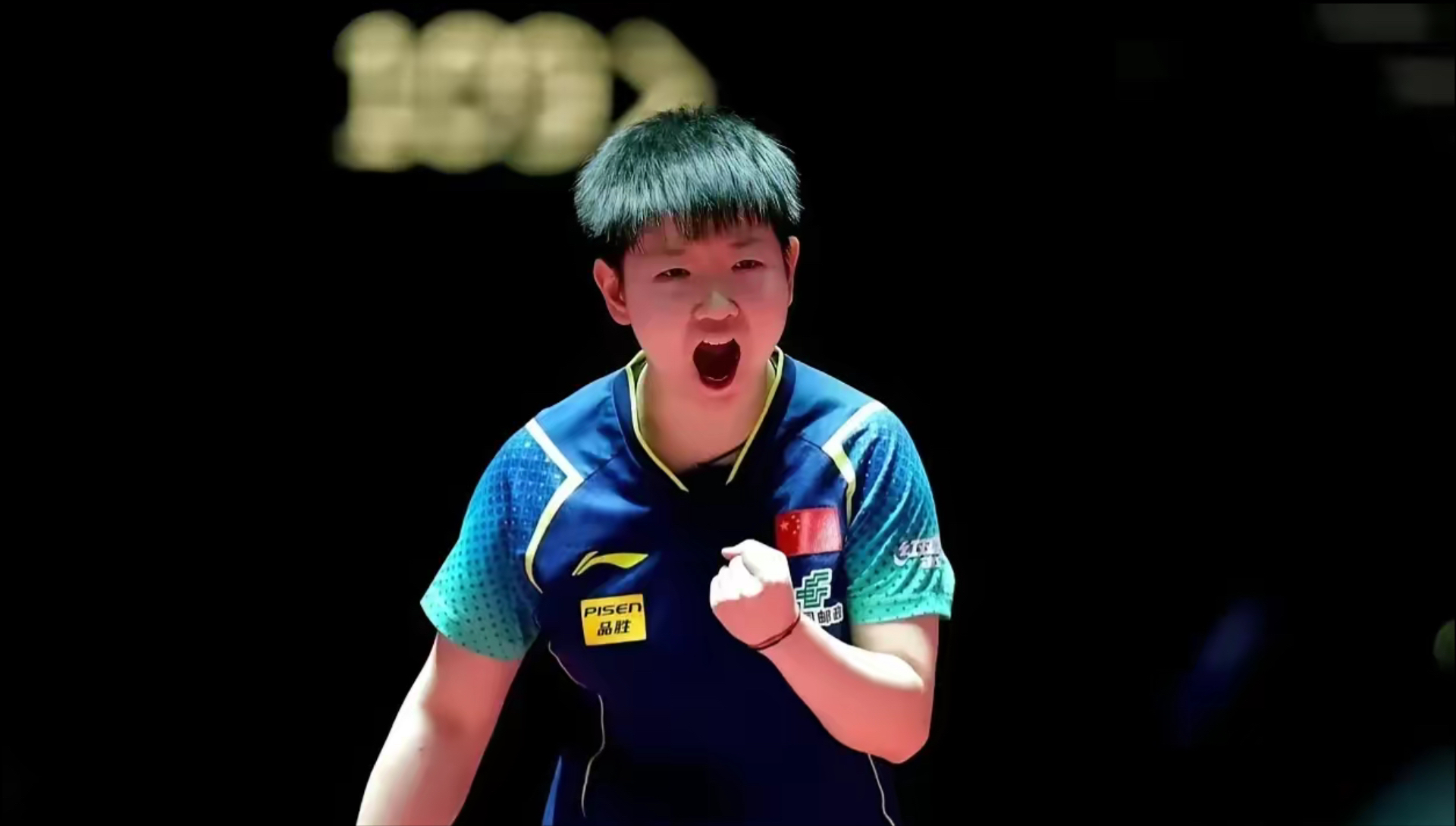 aoa体育体育入口-体坛里，女足球选手们精湛球艺