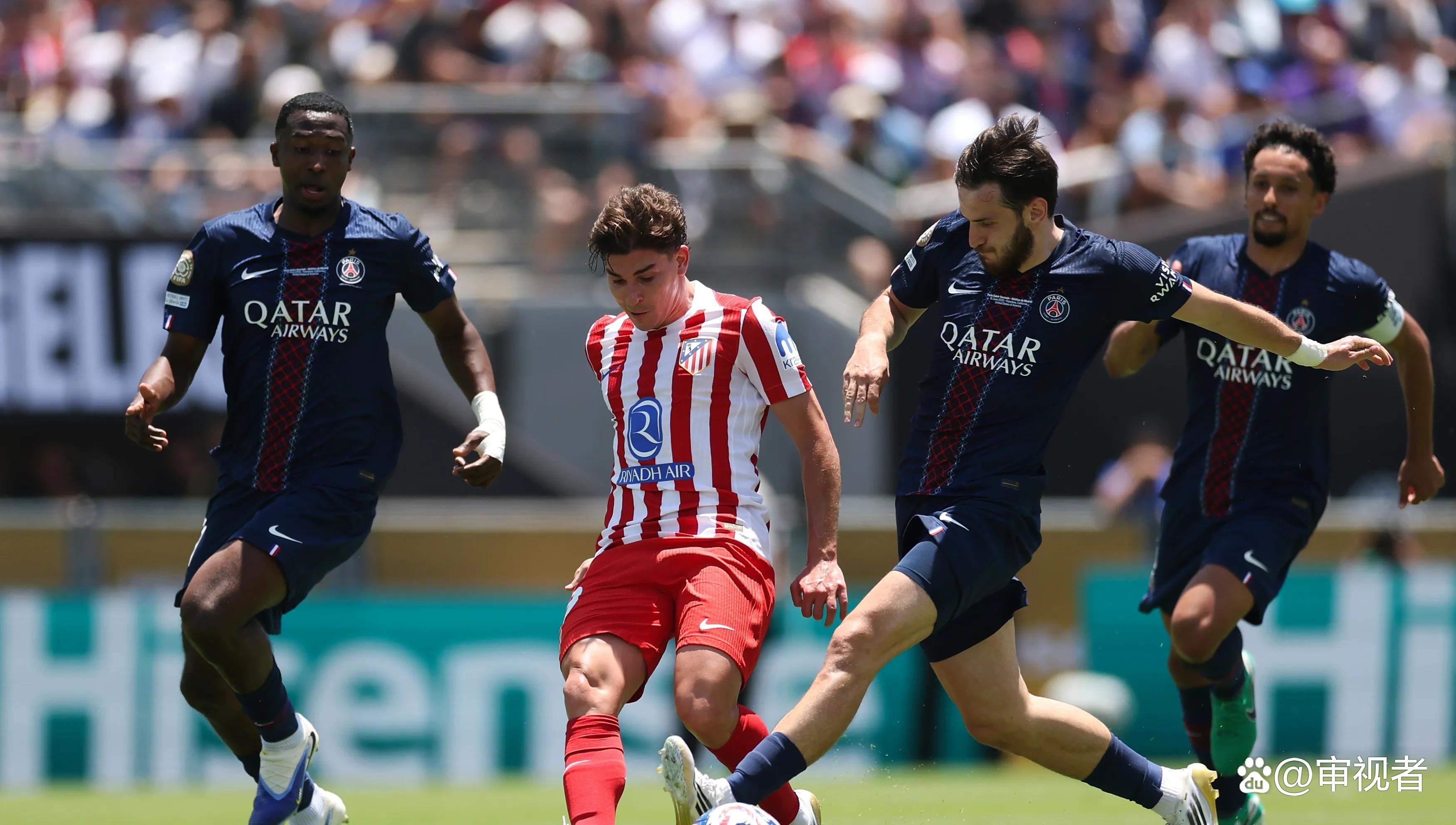 巴黎主场失利,圣埃蒂安大胜 巴黎主场失利,圣埃蒂安大胜