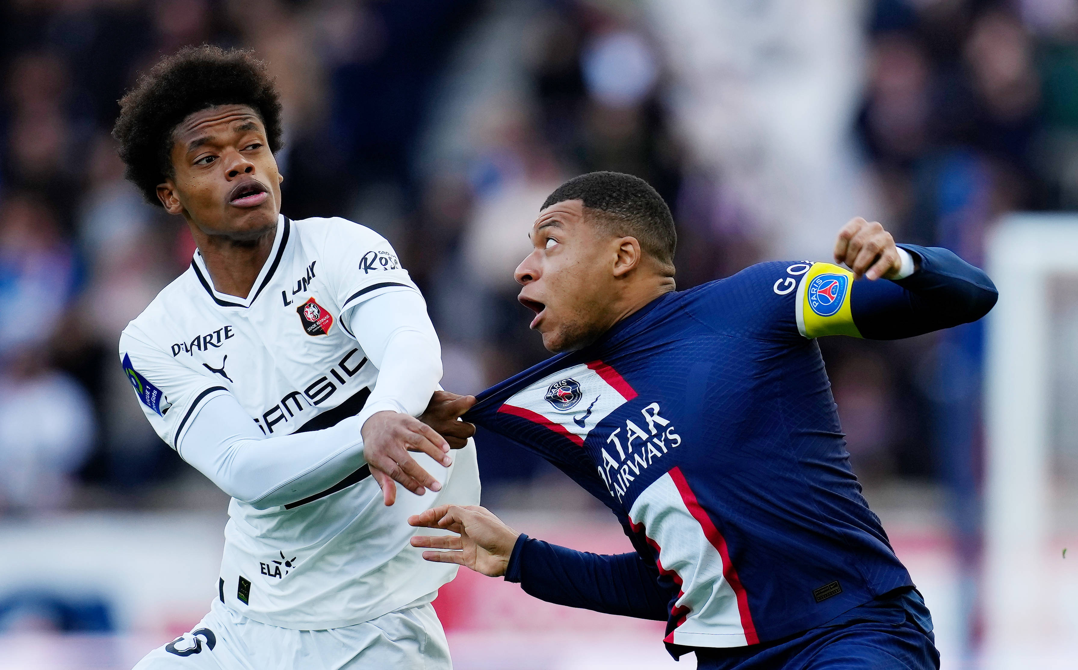 巴黎圣日耳曼在法甲榜首,保持不败 巴黎圣日耳曼在法甲榜首,保持不败