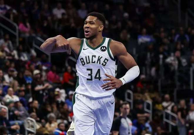 包含雄鹿逆转骑士，字母哥29+9+9的词条